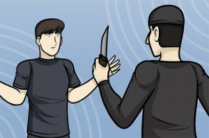 cách tự vệ khi bị tấn công bằng dao